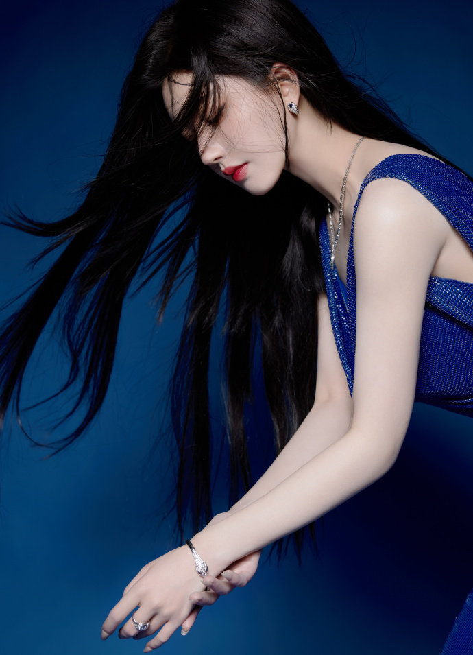 欧美精品第1页在线视频