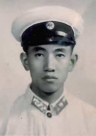 【上观新闻】依旧少年｜杨佩昆：为城市路口道路交通“做规矩”的人